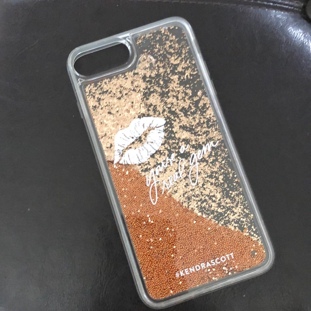 Kendra Scott Branded rose gold glitter case